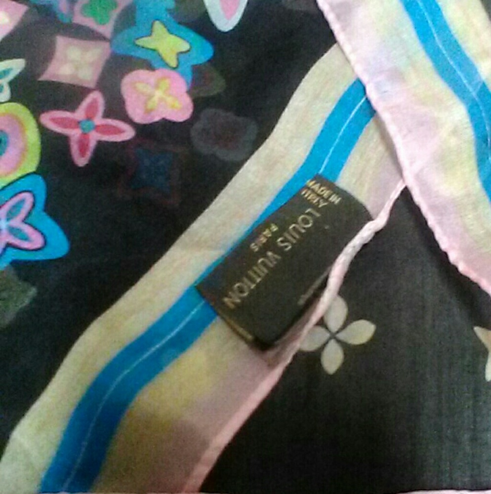 Louis Vuitton silk head wrap